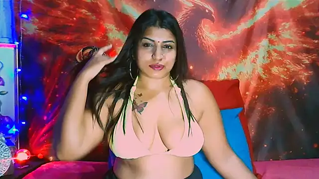 RoyalIndianCreamPuff online show from 5, 1, 2025