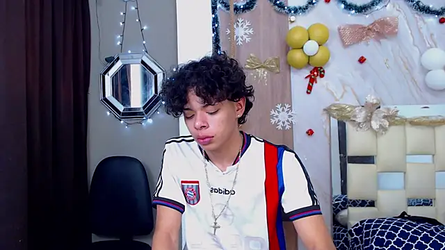 Snapshot of Harry_jhonsson chatting on 2, 12, 2025 Harry jhonsson online show from 2, 12, 2025