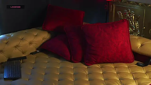 dantecoppolaa  online show from 20, 10, 2025