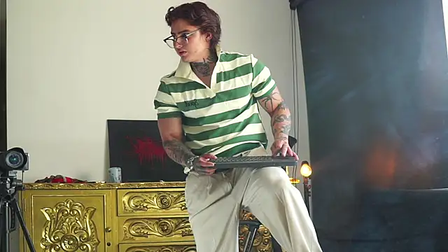 dantecoppolaa  online show from 21, 9, 2025