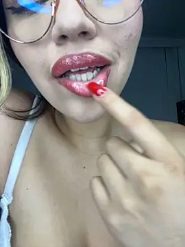 IamCloe online show from 6, 2, 2025