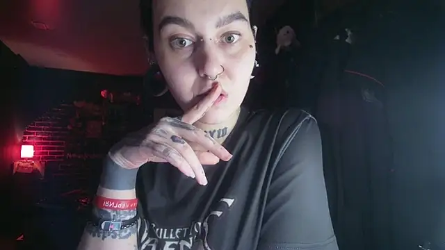 Snapshot of MoorderxDoll chatting on 15, 2, 2025 MoorderxDoll online show from 15, 2, 2025