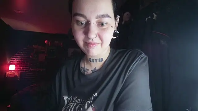 Snapshot of MoorderxDoll chatting on 14, 2, 2025 MoorderxDoll online show from 14, 2, 2025