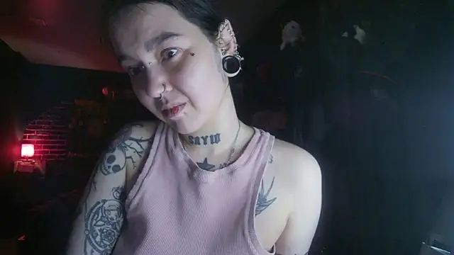 Snapshot of MoorderxDoll chatting on 16, 2, 2025 MoorderxDoll online show from 16, 2, 2025