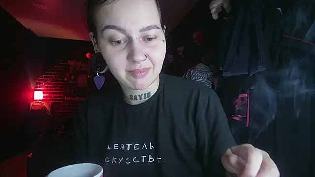 Snapshot of MoorderxDoll chatting on 5, 12, 2024 MoorderxDoll online show from 5, 12, 2024