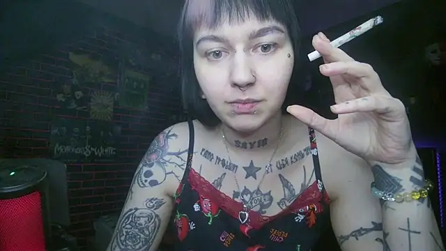 Snapshot of MoorderxDoll chatting on 1, 3, 2026 MoorderxDoll online show from 1, 3, 2026