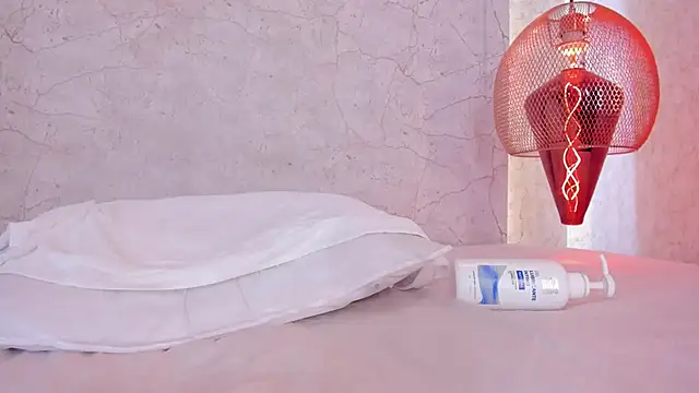 aprilalen online show from 18, 3, 2025