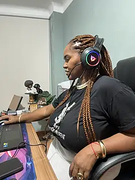 AliciaMiilf online show from 8, 7, 2026