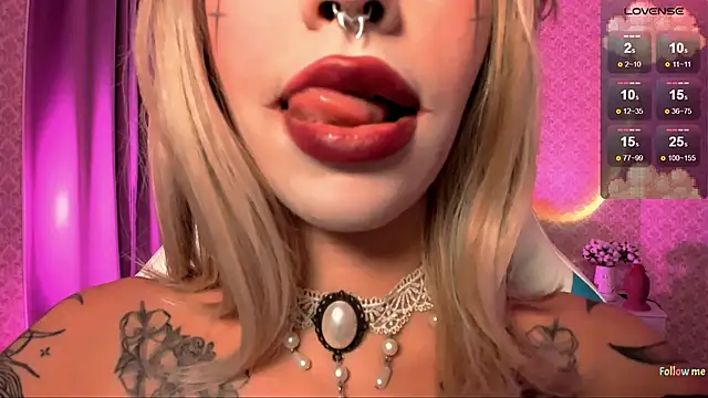 LeylaNoiry online show from 12, 10, 2025