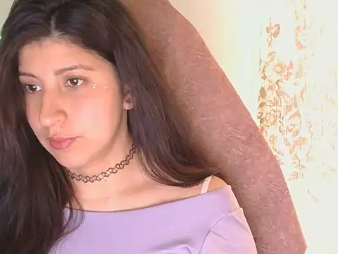 Snapshot of has_Zky chatting on 15, 12, 2025 has Zky online show from 15, 12, 2025