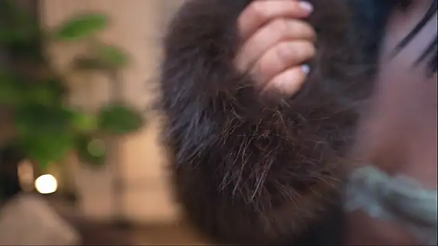 Miss beee online show from 25, 11, 2025