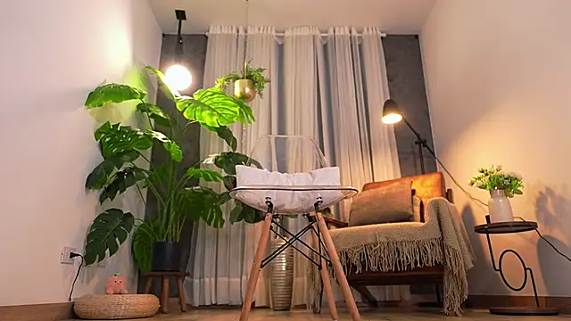 Miss beee online show from 3, 4, 2026