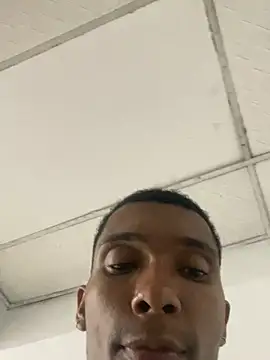 Snapshot of Aaronblack1_ chatting on 1, 3, 2026 Aaronblack1 online show from 1, 3, 2026