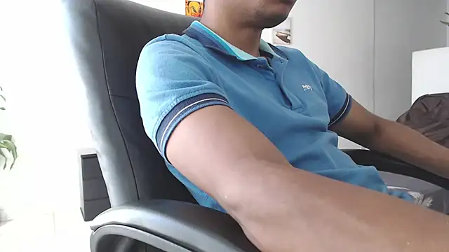 Snapshot of Aaronblack1_ chatting on 20, 2, 2026 Aaronblack1 online show from 20, 2, 2026