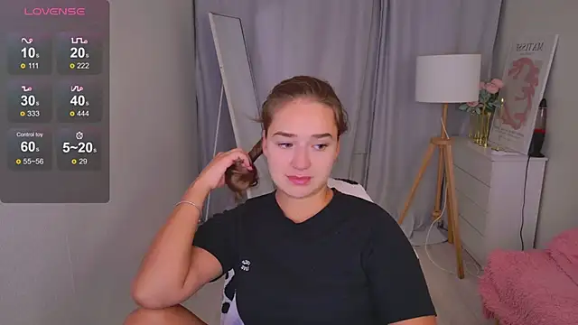 LovelyJessie online show from 14, 4, 2026
