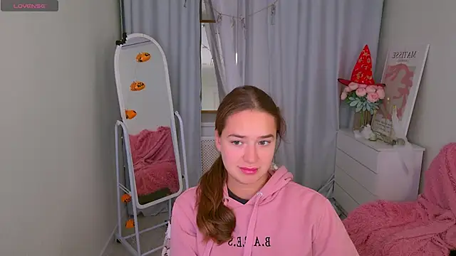 LovelyJessie online show from 27, 10, 2025