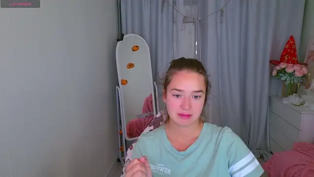 LovelyJessie online show from 26, 10, 2025