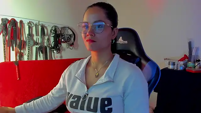 scarlet-kennedy98 online show from 4, 2, 2026