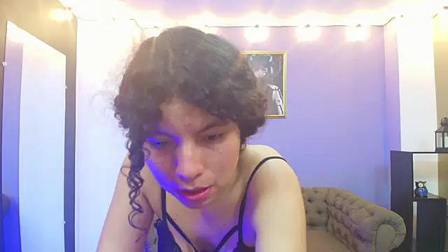 zoe martin4 online show from 12, 12, 2024