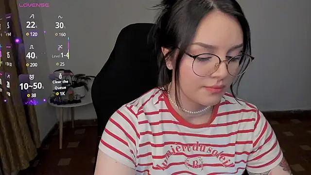 Snapshot of anaveleeez chatting on 13, 2, 2025 anaveleeez online show from 13, 2, 2025