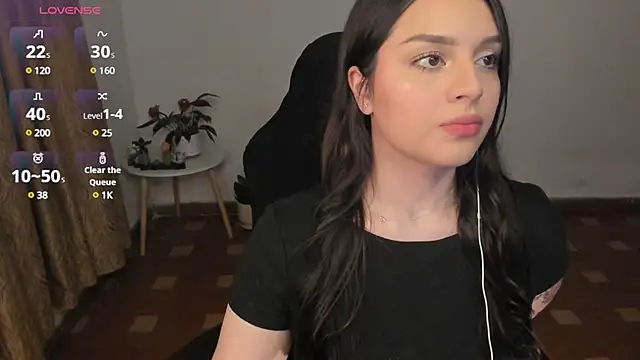 Snapshot of anaveleeez chatting on 14, 3, 2025 anaveleeez online show from 14, 3, 2025