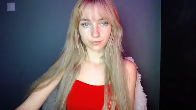 LuciaYoung online show from 15, 11, 2025