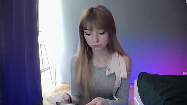 LuciaYoung online show from 19, 3, 2025