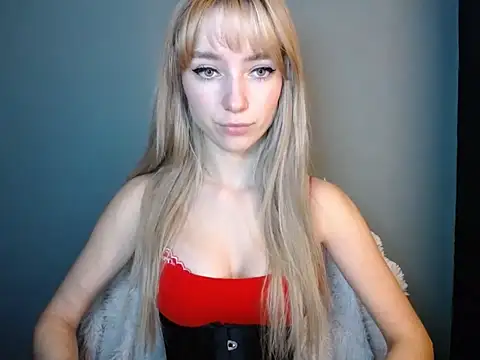 LuciaYoung online show from 21, 11, 2025