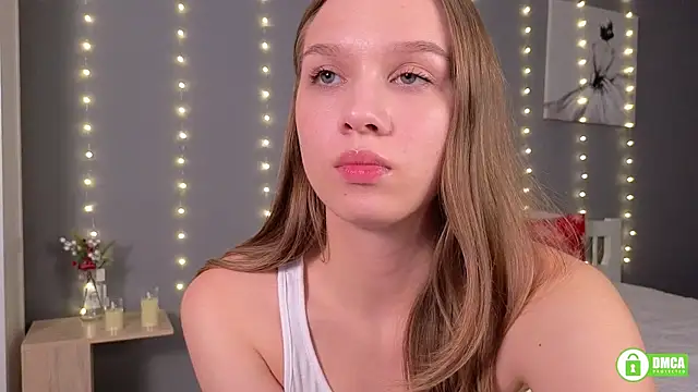 Snapshot of CutieBeauty chatting on 16, 12, 2024 CutieBeauty online show from 16, 12, 2024