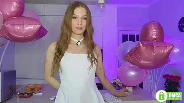 Snapshot of CutieBeauty chatting on 25, 10, 2025 CutieBeauty online show from 25, 10, 2025