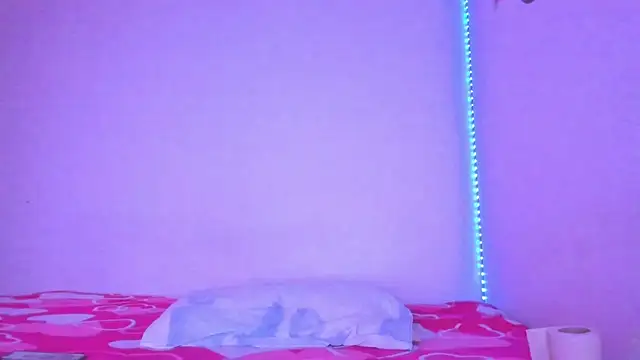 Snapshot of kimbaileys chatting on 19, 12, 2024 kimbaileys online show from 19, 12, 2024