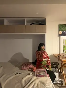 aangie  uwu online show from 2, 3, 2025