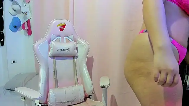 Latinos couples online show from 8, 2, 2026