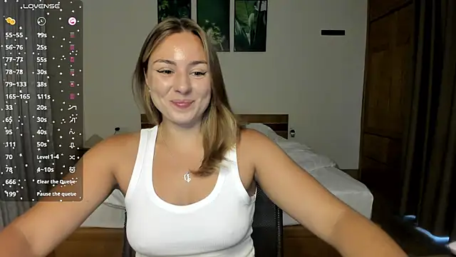 ThreeshaWhite online show from 29, 5, 2026