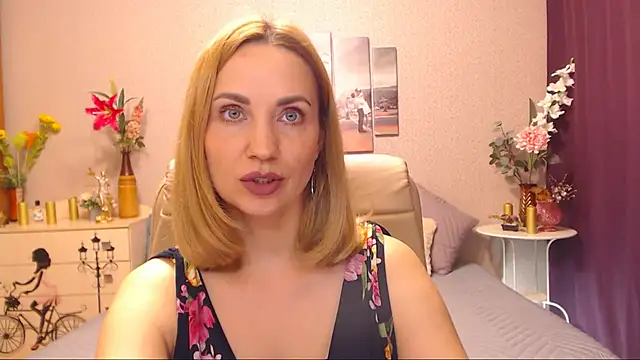 CatcherineAttraction online show from 22, 1, 2025