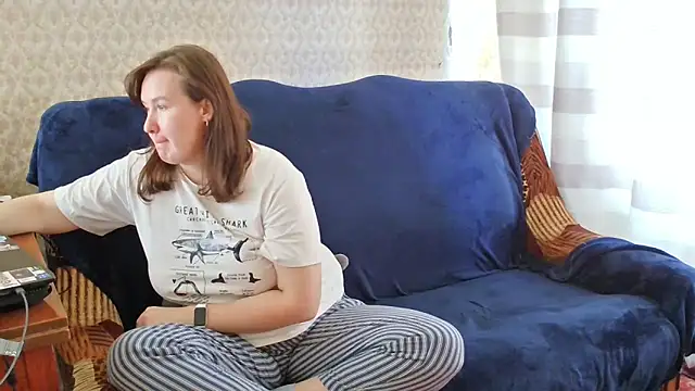 franceska blue online show from 28, 10, 2025