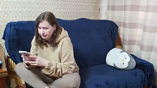 Snapshot of franceska_blue chatting on 9, 10, 2025 franceska blue online show from 9, 10, 2025