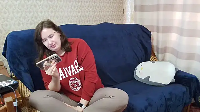 Snapshot of franceska_blue chatting on 2, 10, 2025 franceska blue online show from 2, 10, 2025