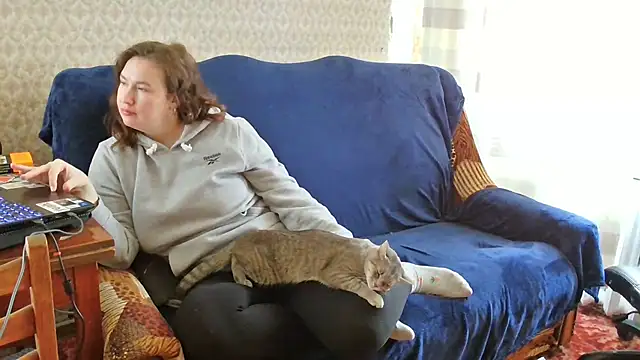 Snapshot of franceska_blue chatting on 20, 10, 2025 franceska blue online show from 20, 10, 2025