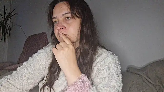 Cyndee Winter online show from 5, 10, 2025