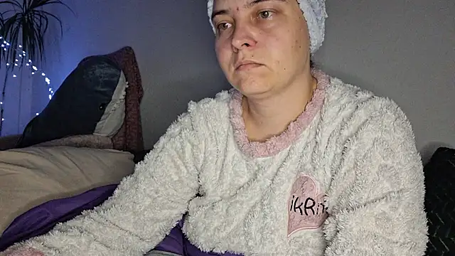 Cyndee Winter online show from 3, 11, 2025