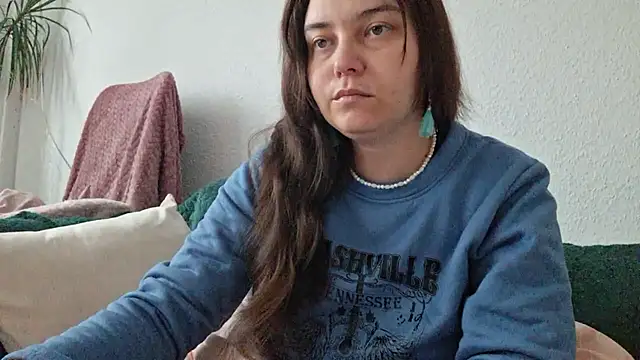 Cyndee Winter online show from 25, 11, 2025