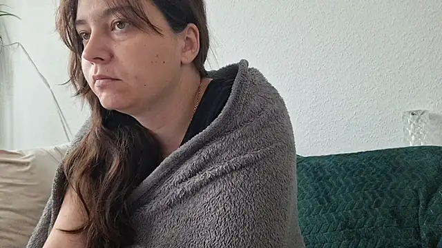 Cyndee Winter online show from 11, 10, 2025