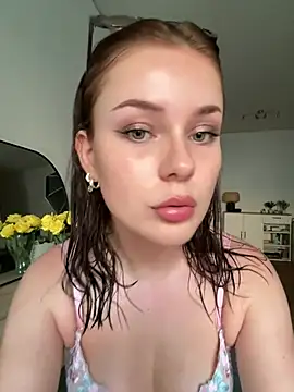 Snapshot of MaribelRiver chatting on 25, 6, 2026 MaribelRiver online show from 25, 6, 2026