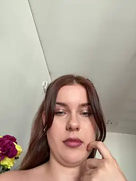 Snapshot of MaribelRiver chatting on 12, 7, 2026 MaribelRiver online show from 12, 7, 2026