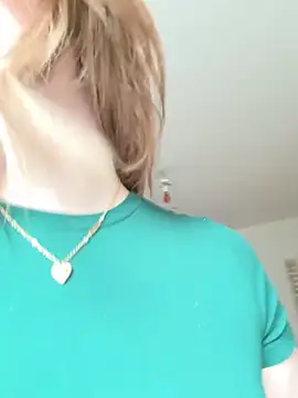 MaribelRiver online show from 8, 3, 2025