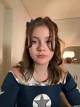 MaribelRiver online show from 10, 11, 2025