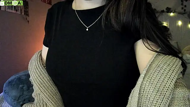 Snapshot of Anisawithlove chatting on 19, 10, 2025 Anisawithlove online show from 19, 10, 2025