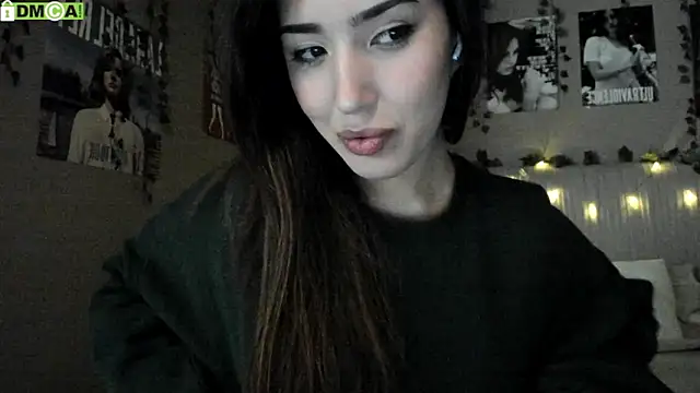 Snapshot of Anisawithlove chatting on 14, 11, 2025 Anisawithlove online show from 14, 11, 2025