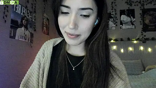 Snapshot of Anisawithlove chatting on 28, 10, 2025 Anisawithlove online show from 28, 10, 2025